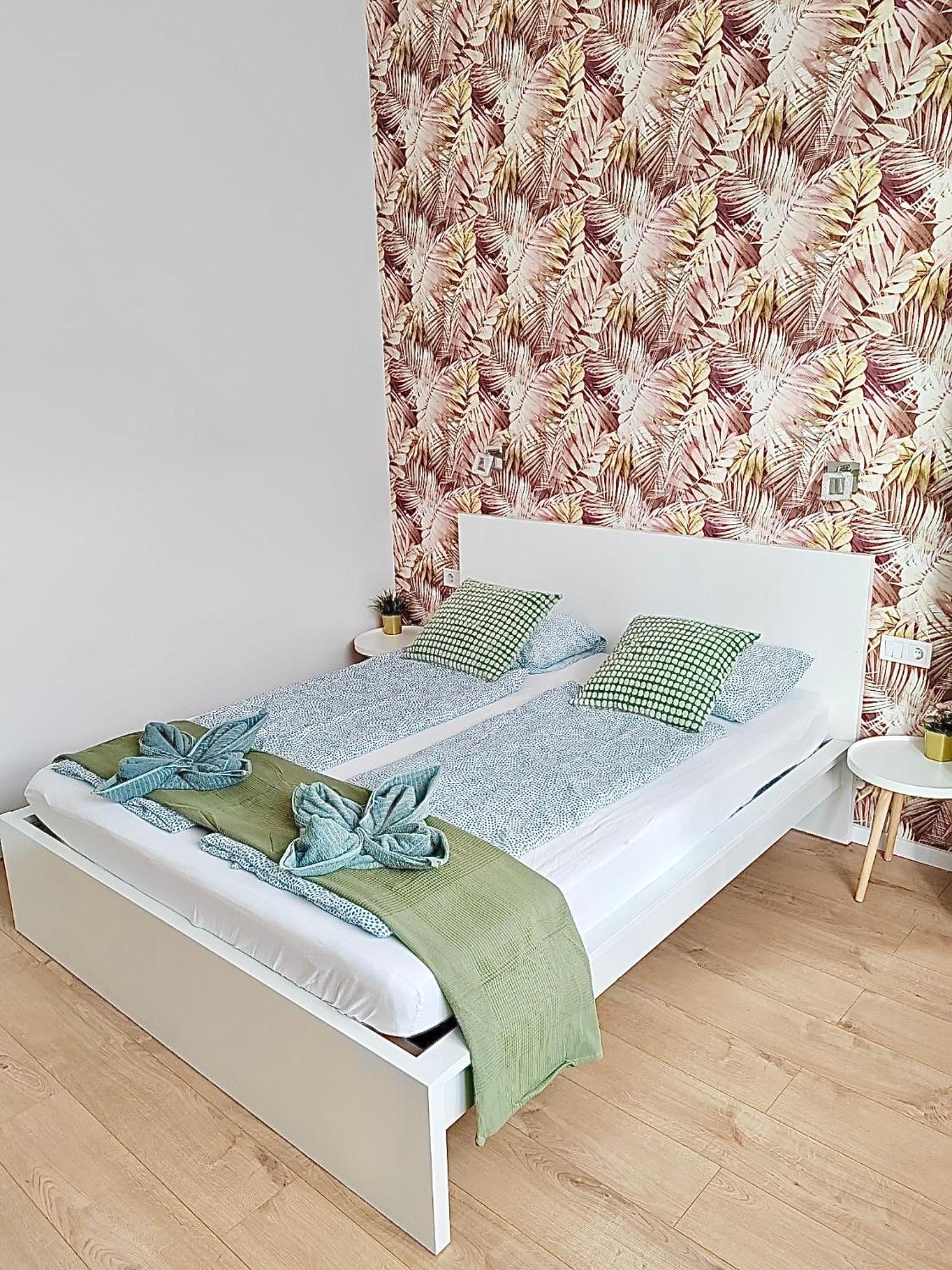 Home R374 #Freeparking Budapest Kültér fotó